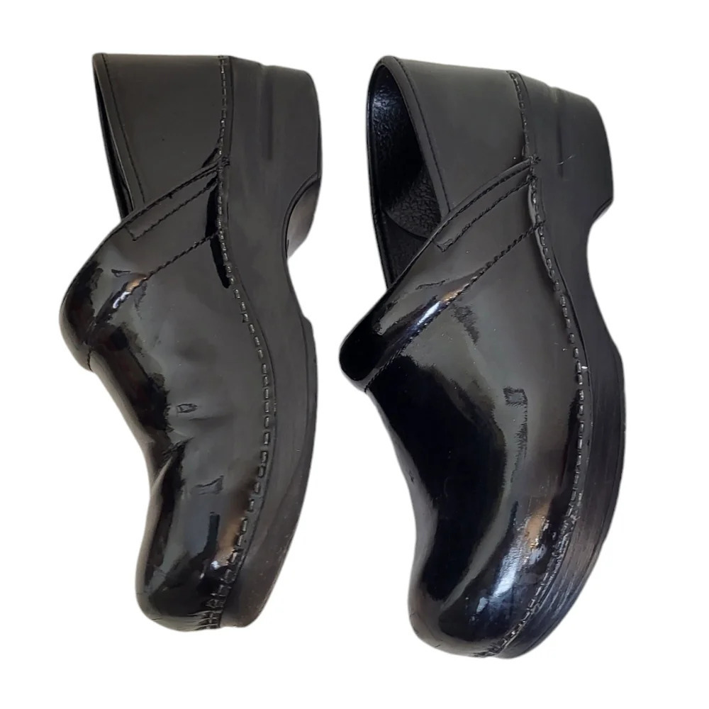 Dansko Professional Nurse's Shoes Black Patent 9.5-10 - Picture 4 of 10